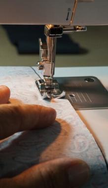 Construccion de bolsas ecológicas con tela card