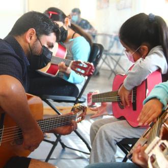 Guitarra clásica principiantes card